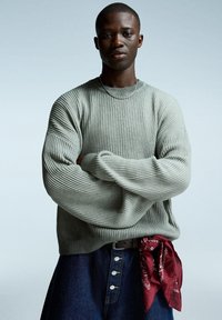 Пуловер Пуловер