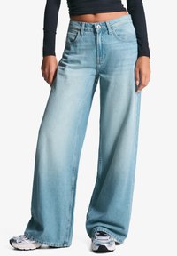 Джинсы Джинсы