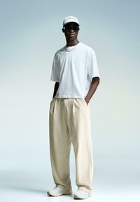 Спортивные штаны Спортивные штаны