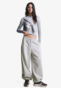 Спортивные штаны Спортивные штаны