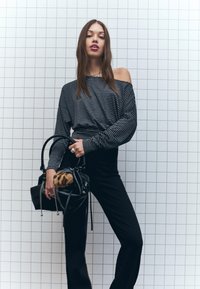 Лонгслив Лонгслив