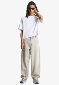 Прямые джинсы Прямые джинсы