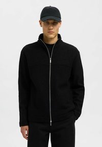 Вязаная кофта Вязаная кофта