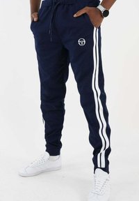 Спортивные штаны Спортивные штаны