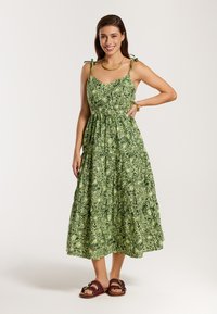 Летнее платье Летнее платье