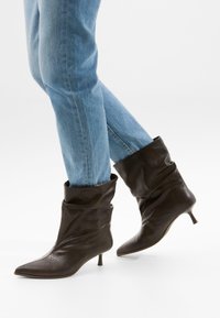 Ботильоны Ботильоны