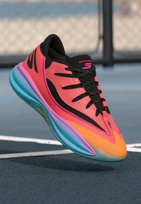 Баскетбольные кроссовки Баскетбольные кроссовки