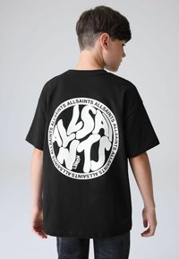 Футболка Футболка