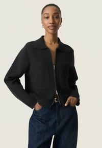 Вязаная кофта Вязаная кофта