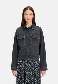 Джинсовая куртка Джинсовая куртка