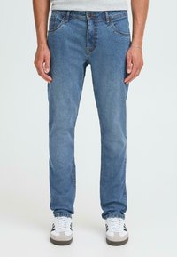 Узкие джинсы Узкие джинсы