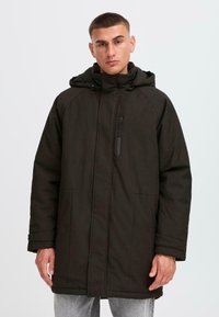 Короткое пальто Короткое пальто