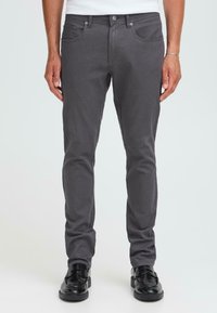 Узкие джинсы Узкие джинсы