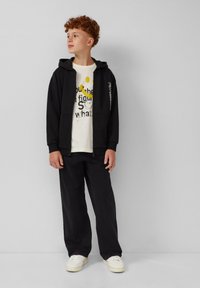 Джинсы Джинсы