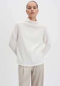 Майка с рукавом три четверти Майка с рукавом три четверти