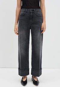 Джинсы Джинсы