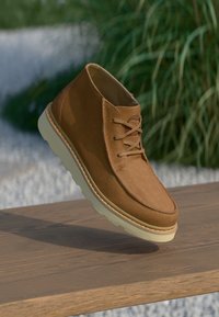 Ботинки на шнуровке Ботинки на шнуровке