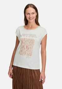 Футболка Футболка