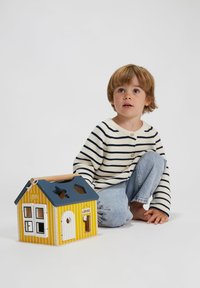 Вязаная кофта Вязаная кофта