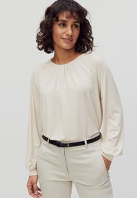 Блузка Блузка