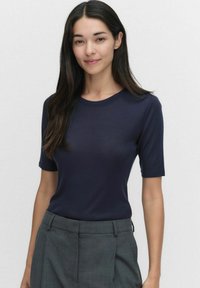 Футболка Футболка