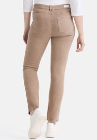 Джинсы Джинсы