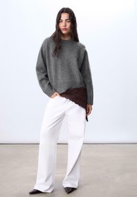 Пуловер в полоску Пуловер в полоску