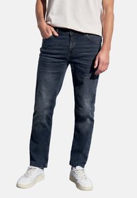 Прямые джинсы Прямые джинсы