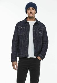 Джинсовая куртка Джинсовая куртка