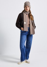 Головной убор Головной убор