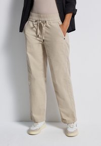 Широкие брюки Широкие брюки