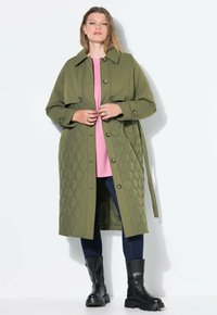 Тренч Тренч