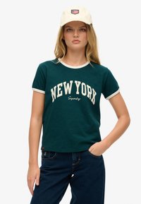 Футболка Футболка