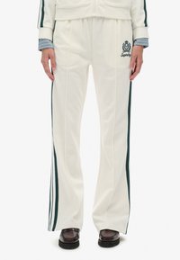 Спортивные штаны Спортивные штаны