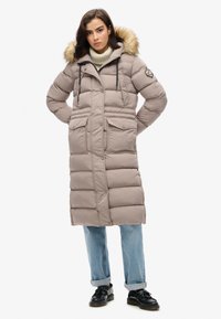 Пуховое пальто Пуховое пальто