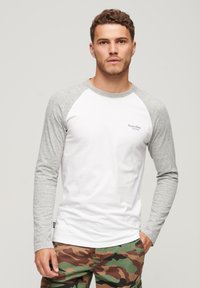 Лонгслив Лонгслив