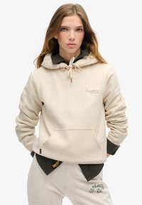 Пуловер с капюшоном Пуловер с капюшоном