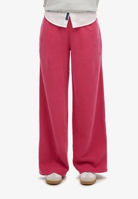 Широкие брюки Широкие брюки