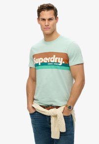 Футболка Футболка