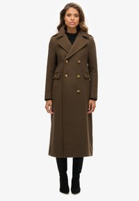 Шерстяное пальто Шерстяное пальто