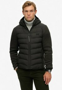 Зимняя куртка Зимняя куртка