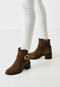 Ковбойские сапоги Ковбойские сапоги