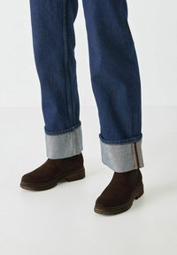 Ботинки челси Ботинки челси