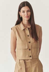 Короткая куртка Короткая куртка