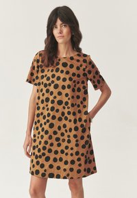 Короткое платье Короткое платье