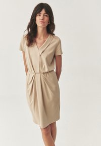 Платье Платье