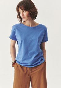 Футболка Футболка