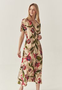 Летнее платье Летнее платье