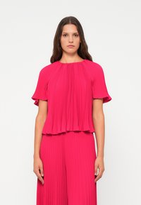 Блузка Блузка