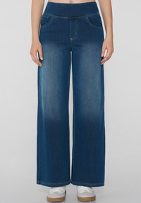 Джинсы Джинсы